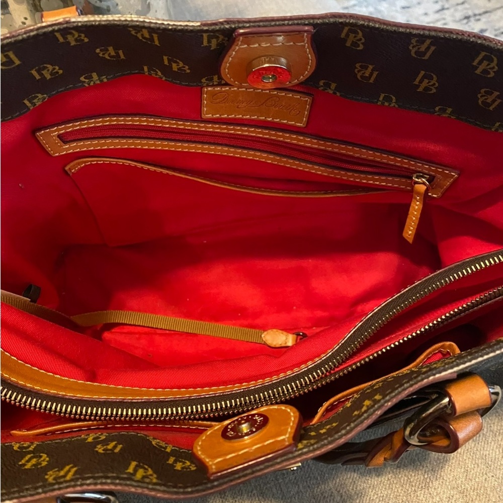 Dooney & Bourke purse - Picture 6 of 11